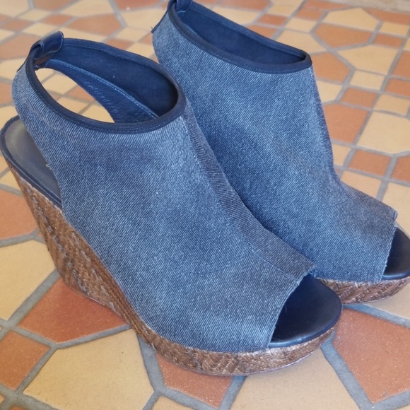 Stuart Weitzman High High Wicker Wedges - Picture 1 of 8